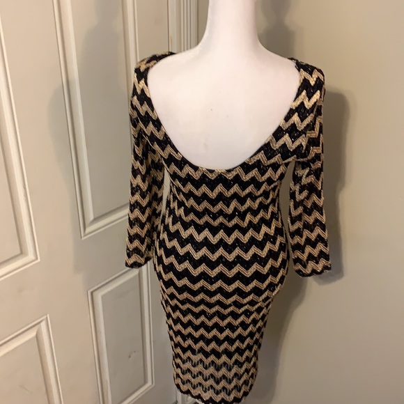 Black and Gold dress - Picture 7 of 15